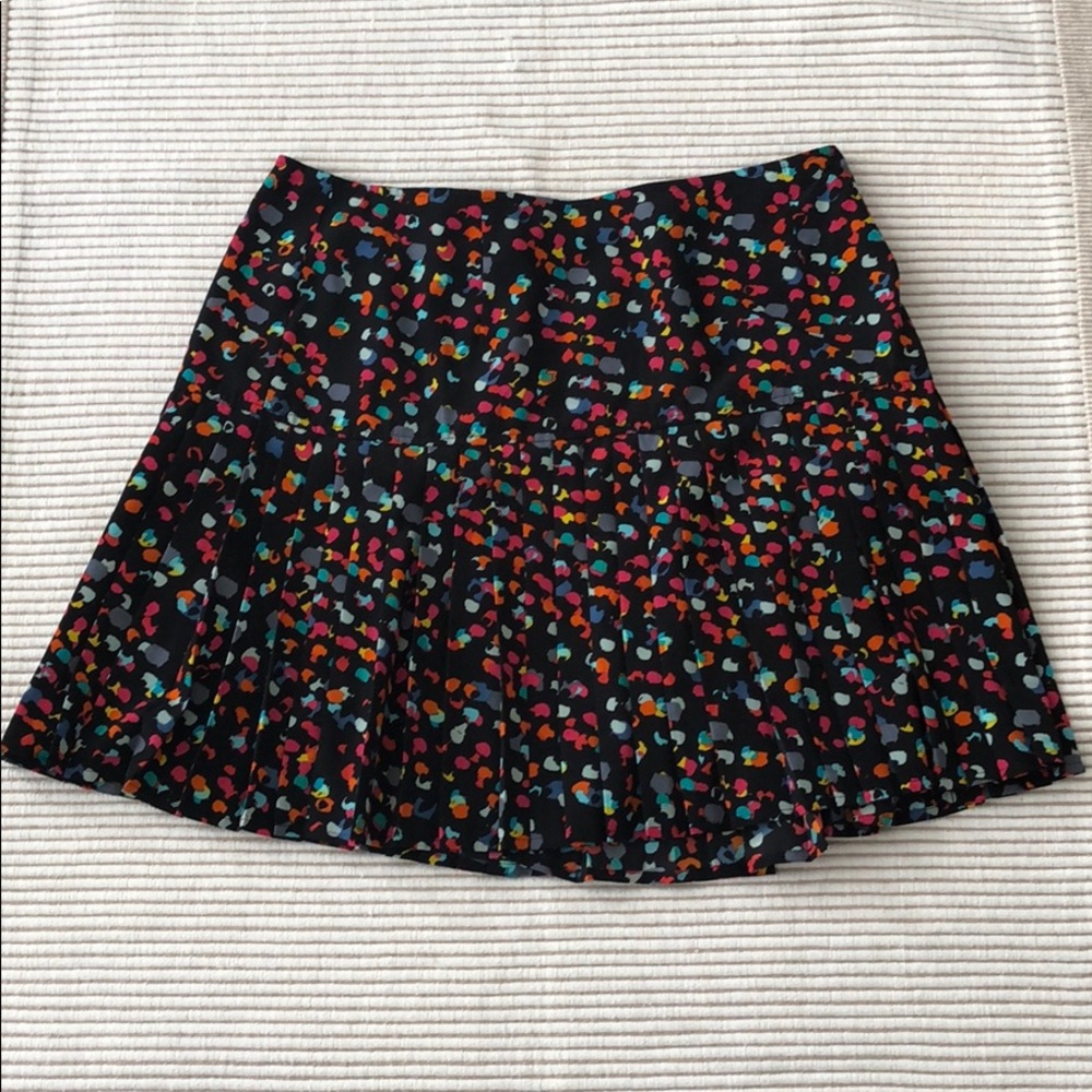 Hinge Skirt